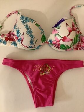 Recco Size Medium Brazilian Floral and Pink Underwire Bikini Set. New With Tags